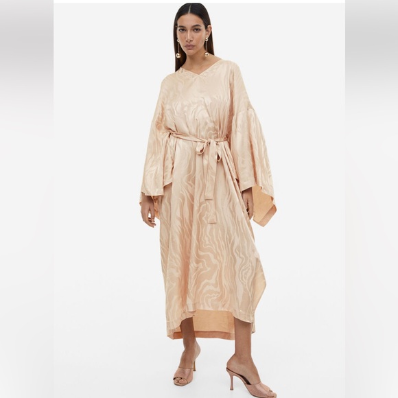 H&M OVERSIZED KAFTAN DRESS - Picture 2 of 2